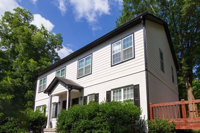 Building Photo - 2594 Watkins St NW