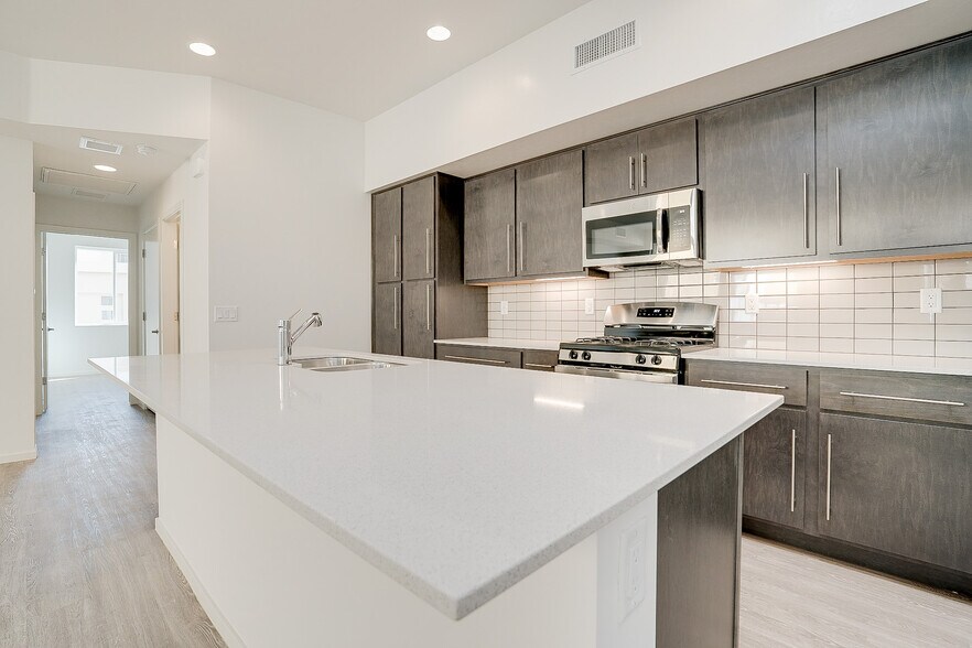 Kitchen - 8665 E Ultra Dr