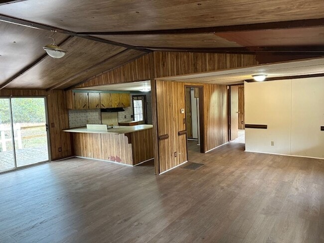 Building Photo - 98 Alexander Rd