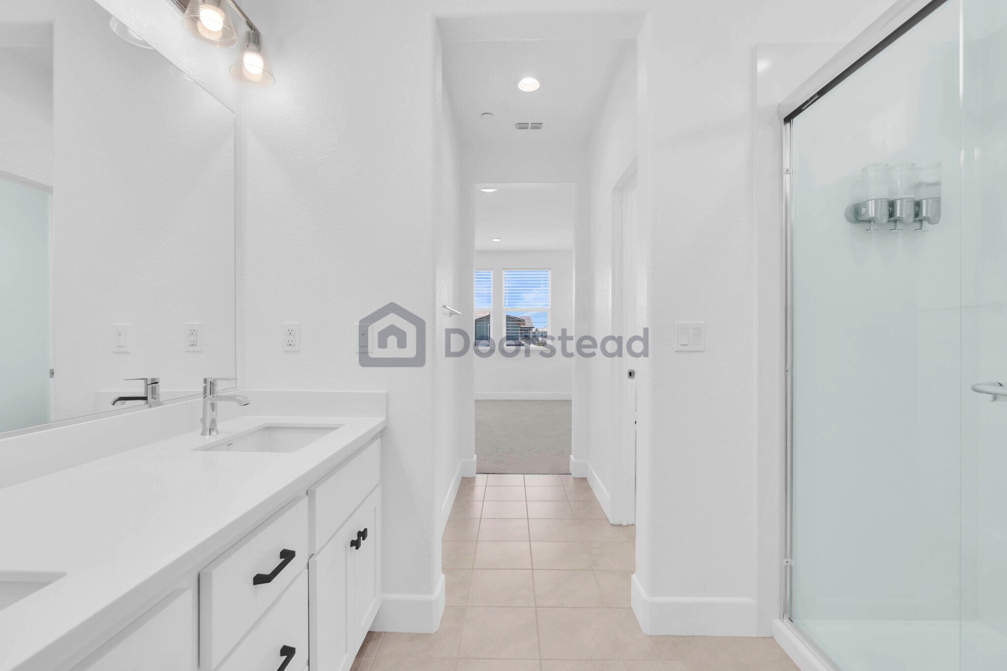 Building Photo - 16819 Karsen Ln