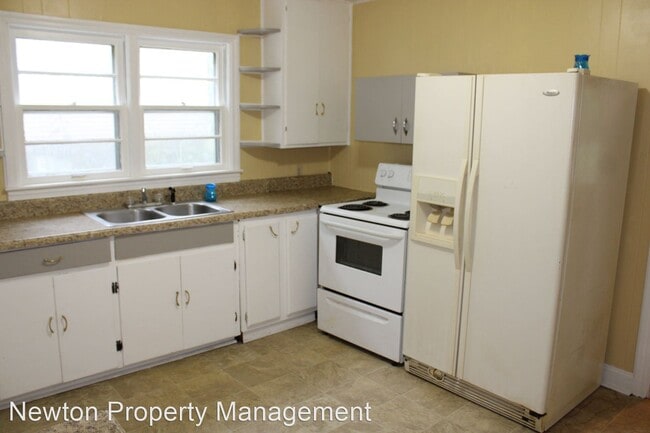 Building Photo - 3 br, 1 bath House - 405 Vine Street