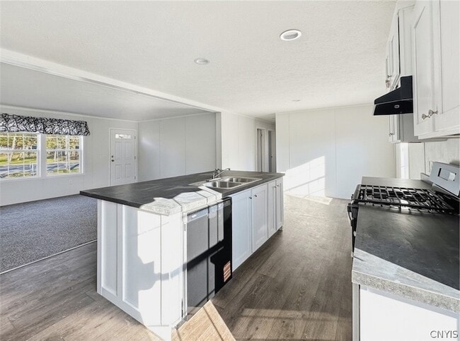Building Photo - 2046 NY-5
