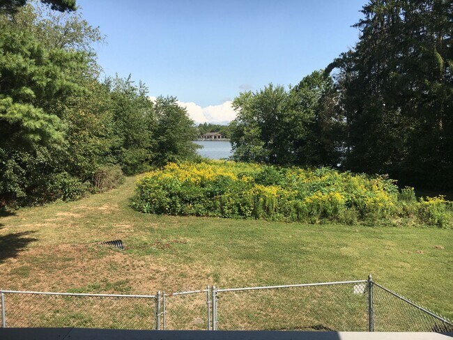 Building Photo - **RIVERFRONT 4-BEDROOM/3-BATH WITH 4-CAR GARAGE, FULL BASEMENT!!**