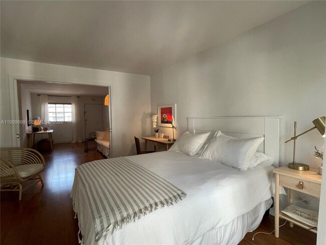 Building Photo - 221 Meridian Ave