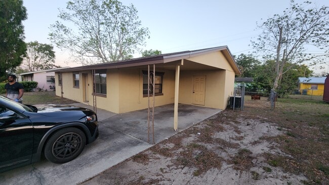 Building Photo - 3379 North Ave