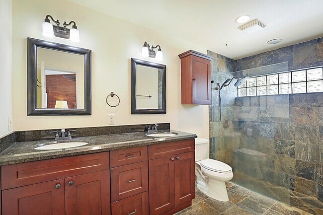Building Photo - 11337 Little Bear Way