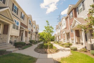 Building Photo - 1114 Evergreen Ave