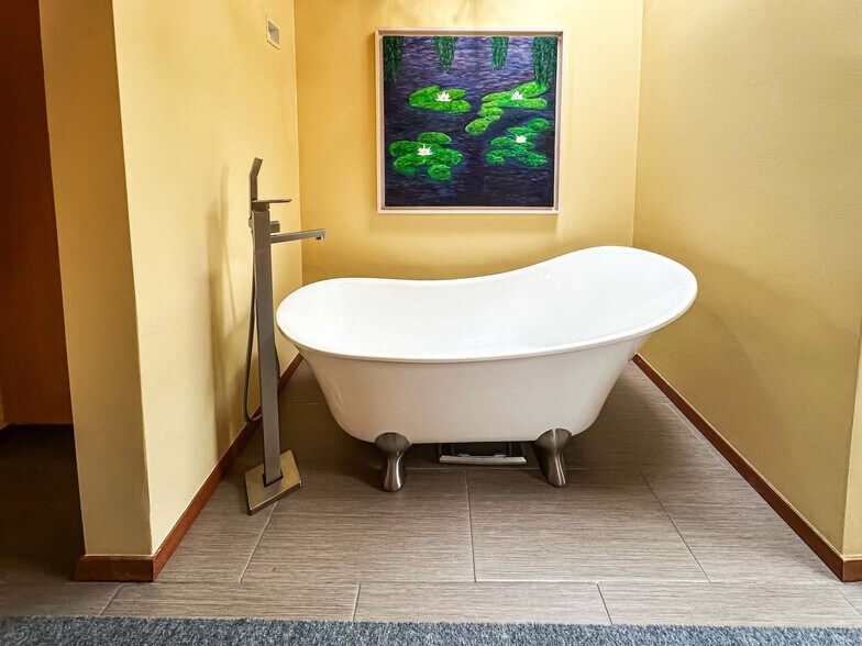 Building Photo - 122 Tyler View Pl