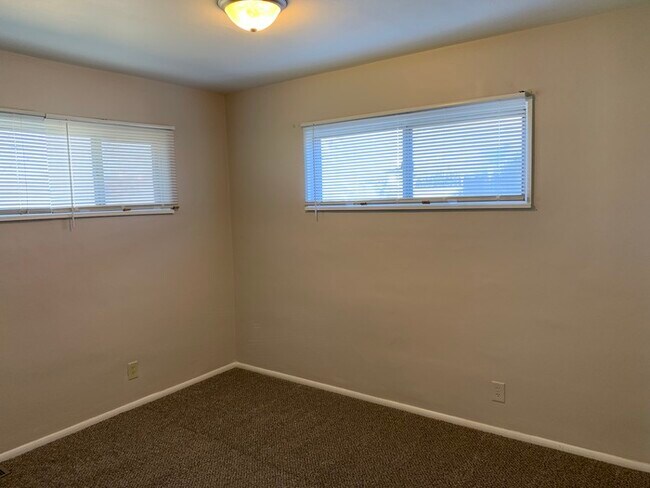 Building Photo - Gorgeous Ranch Home in Lawrence Township