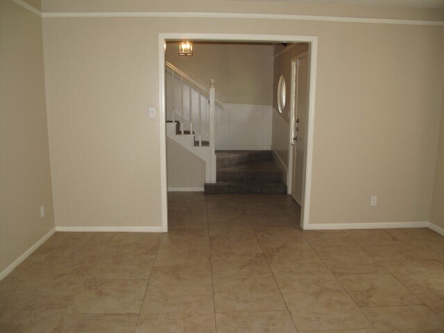 Building Photo - 702 Oder Ln