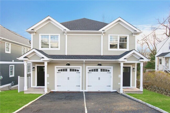 Primary Photo - 150 Woodside Ave