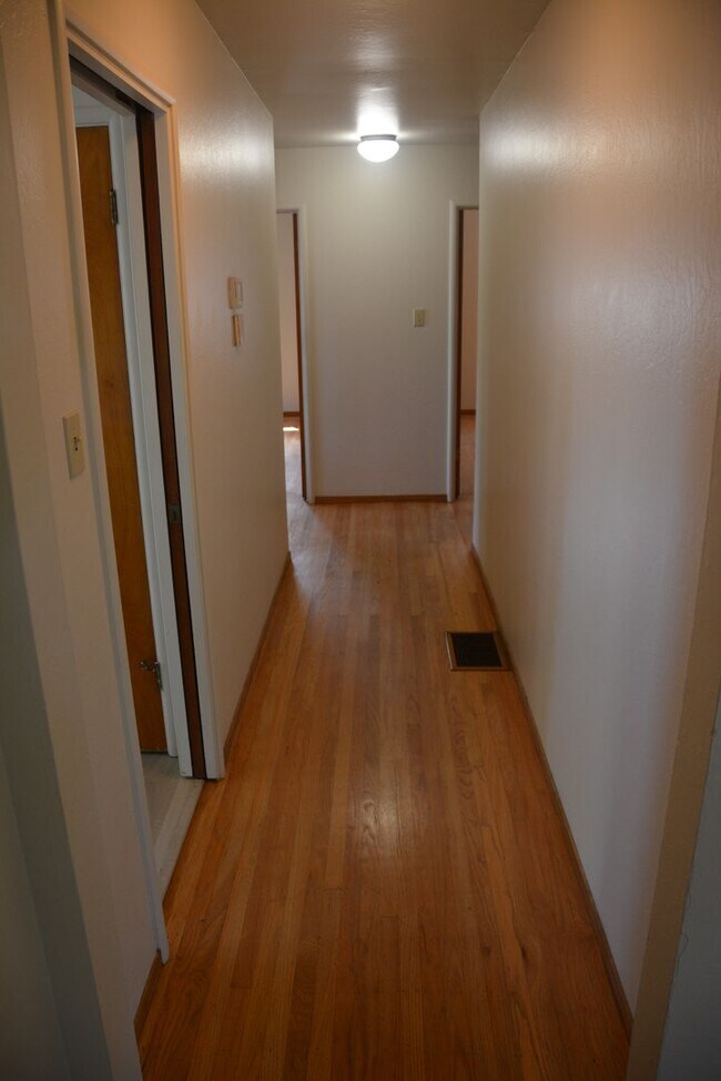 Building Photo - 3809 Lassen Dr