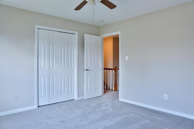 Building Photo - 5423 Rilian Ct