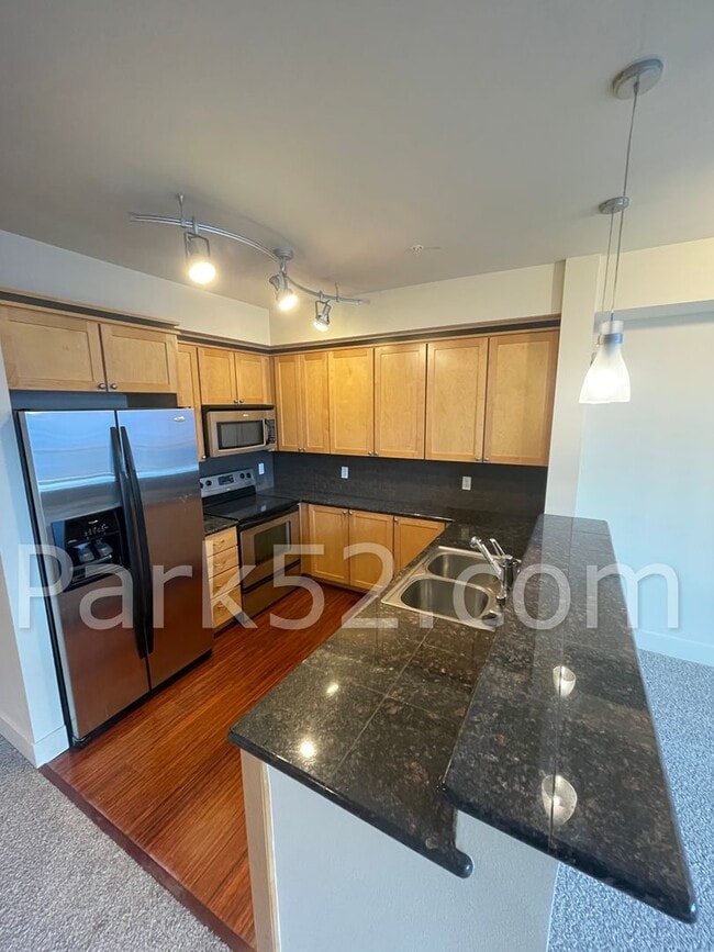 Building Photo - $250 Off First Full Month!  1 Bedroom Condo in Downtown Tacoma
