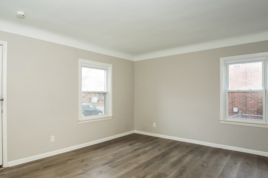 Building Photo - 15710 Stephens Rd