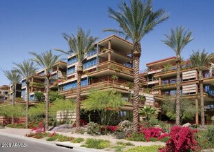 Building Photo - 7161 E Rancho Vista Dr
