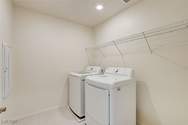 Building Photo - 5736 Remy Rain St