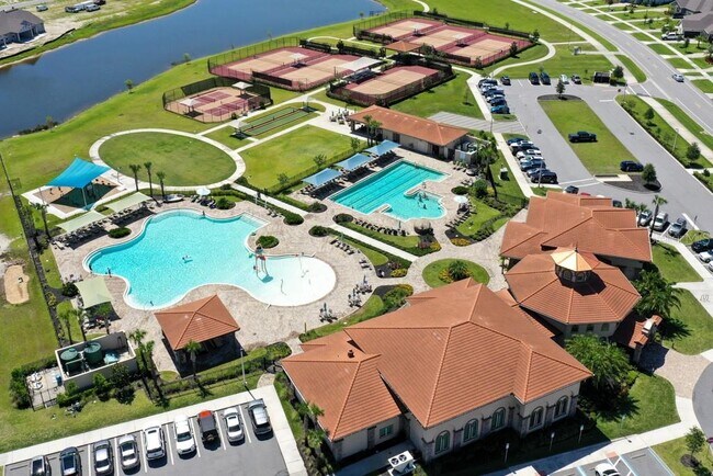 Building Photo - 8118 Tethys Ct