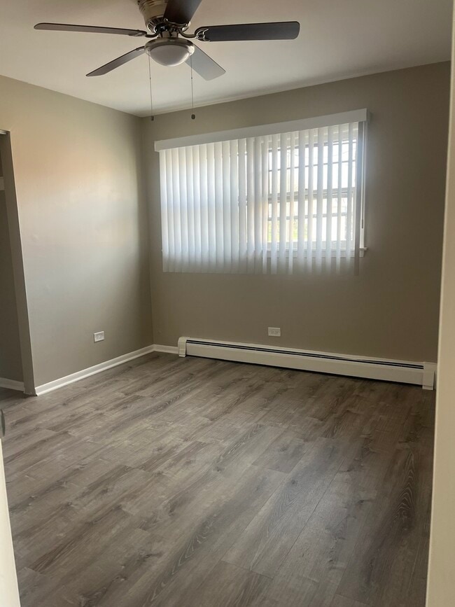 Building Photo - 7831 Roberts Rd