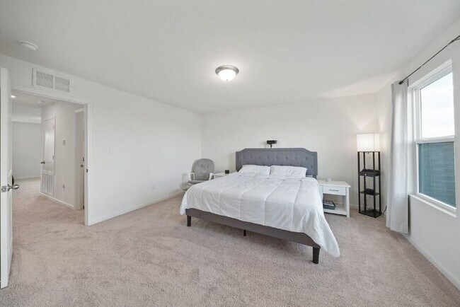 Building Photo - 12648 Corona Borealis