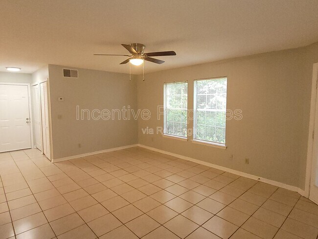 Building Photo - 5956 Westgate Dr