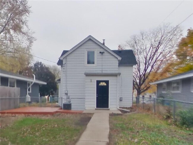 Building Photo - 3910 Scott Ave N