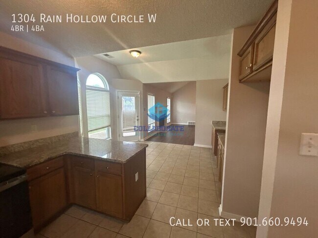 Building Photo - 1304 Rain Hollow Cir W