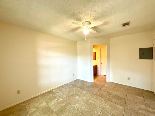 Building Photo - 14343 Judson Rd