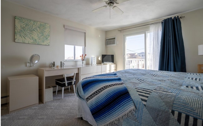 Building Photo - 68 Kings Hwy