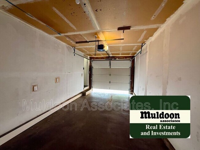 Building Photo - 3965 Colony Hills Cir