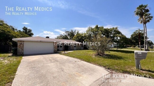 Building Photo - 1073 Leeward Dr