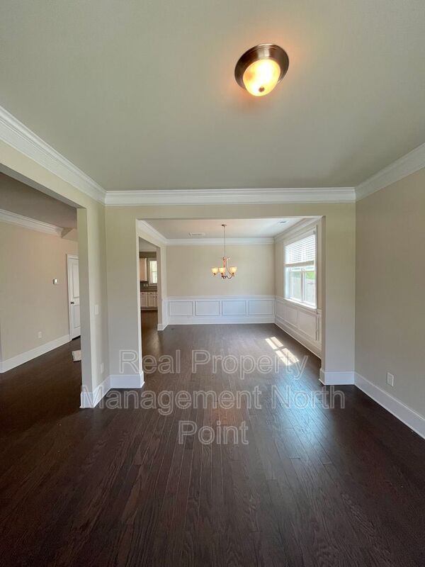 Building Photo - 184 Gray Trl