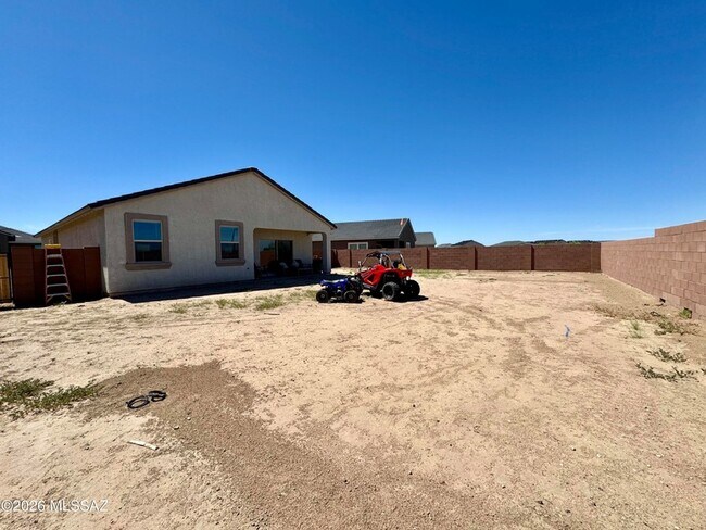 Building Photo - 13553 N Nicholas Ct