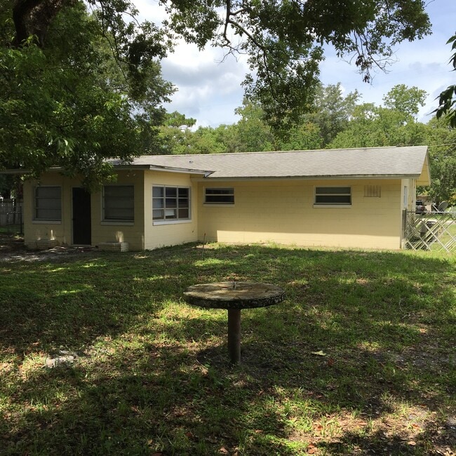 Building Photo - 4873 Magnolia Ave