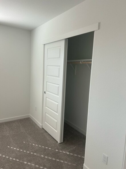 Building Photo - 12597 Ironbow Wy