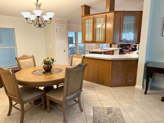 Building Photo - Spacious Naples Retreat – 3BR Single-Famil...