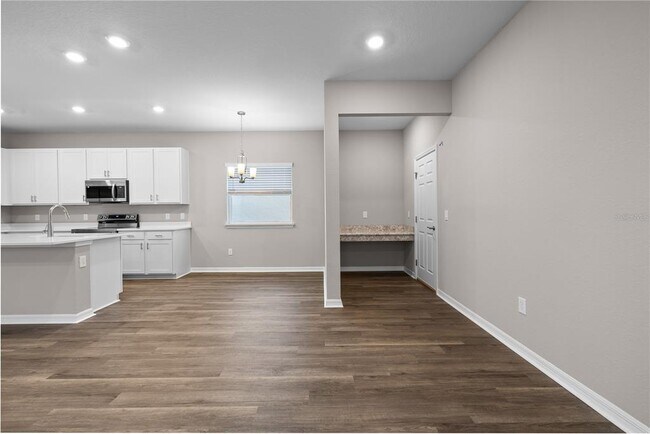 Building Photo - 551 Windy Willow Wy