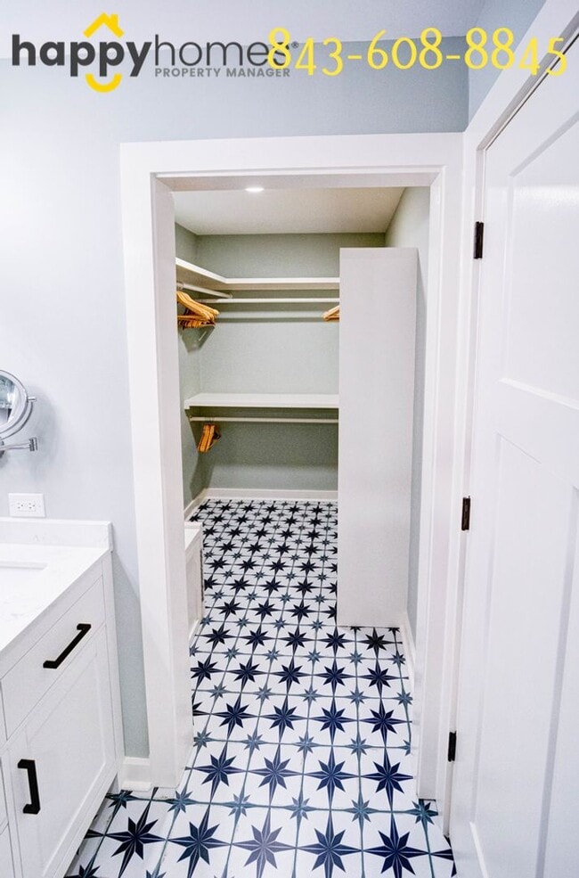 Building Photo - 2/2 Fully Furnished condo in The Meridian ...