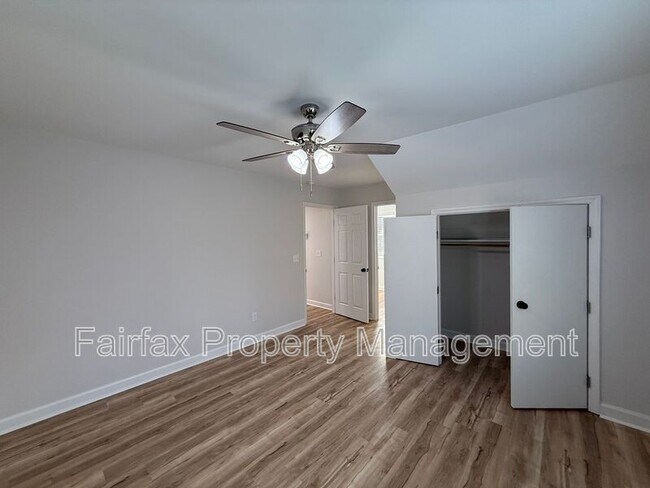 Building Photo - 312 Price Ave