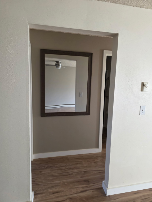 Building Photo - 990 S 11th St