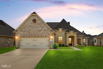 Building Photo - 502 Hempstead Cir