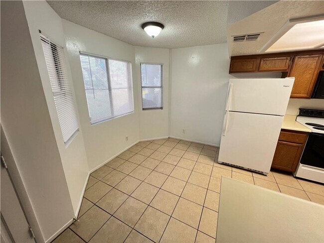 Building Photo - 7948 Calico Vista Blvd