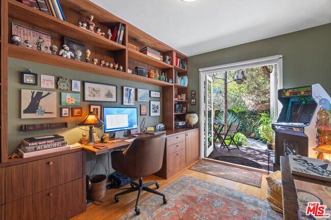 Building Photo - 1954 Federal Ave