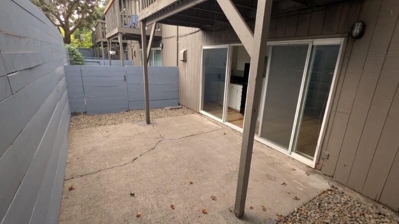 Building Photo - 1370 High St