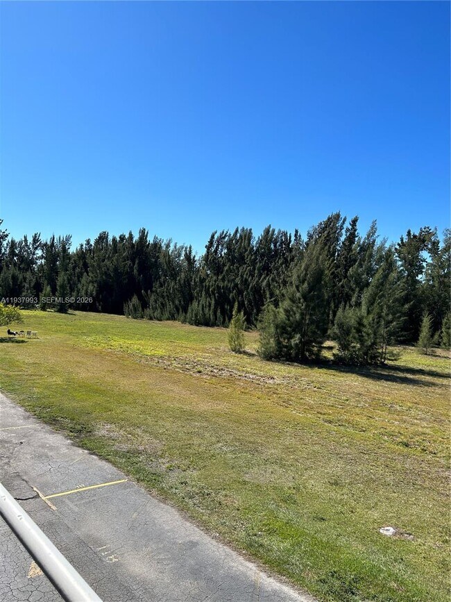 Building Photo - 600 Layne Blvd