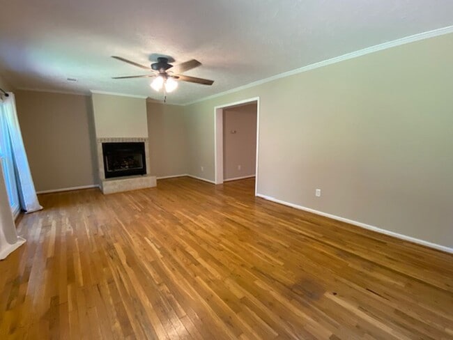 Building Photo - Creekside Cape Cod