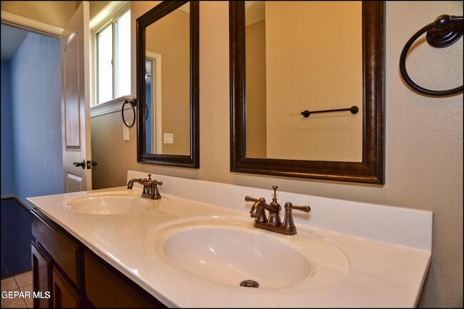 Building Photo - 1037 Callisto Ct