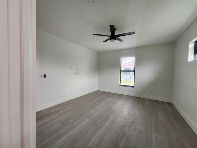 Building Photo - Brand new 3 bedroom 2 bath