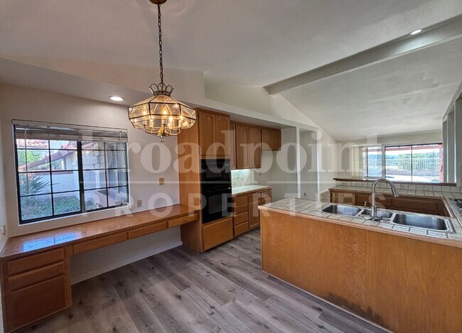 Building Photo - 1543 Buckskin Dr