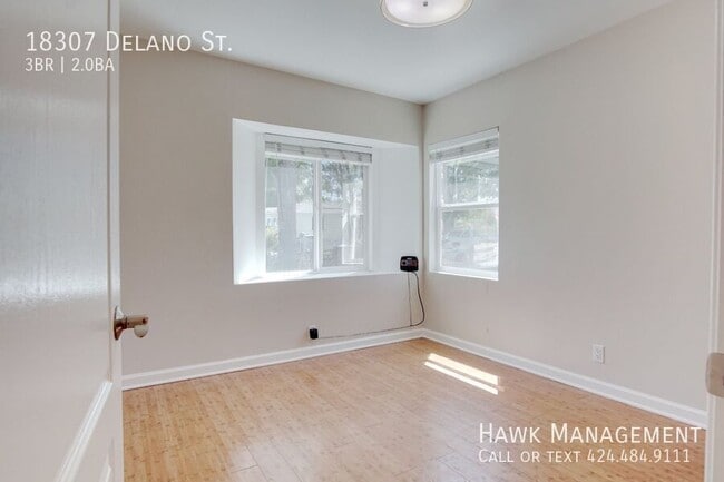 Building Photo - 18307 Delano St